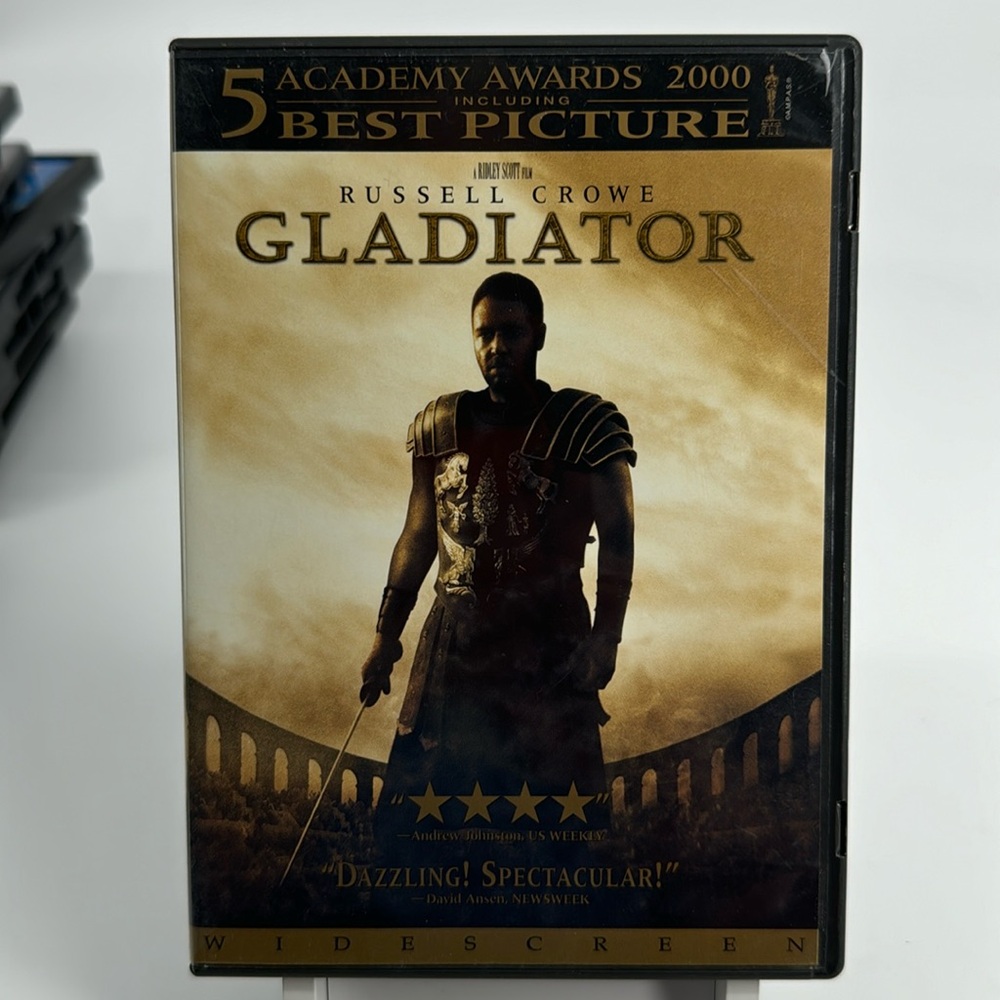 Gladiator. Russell Crowe. Joaquin Phoenix.